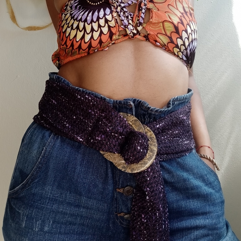 Wonderful Women's Belt with Encapsulated Rings